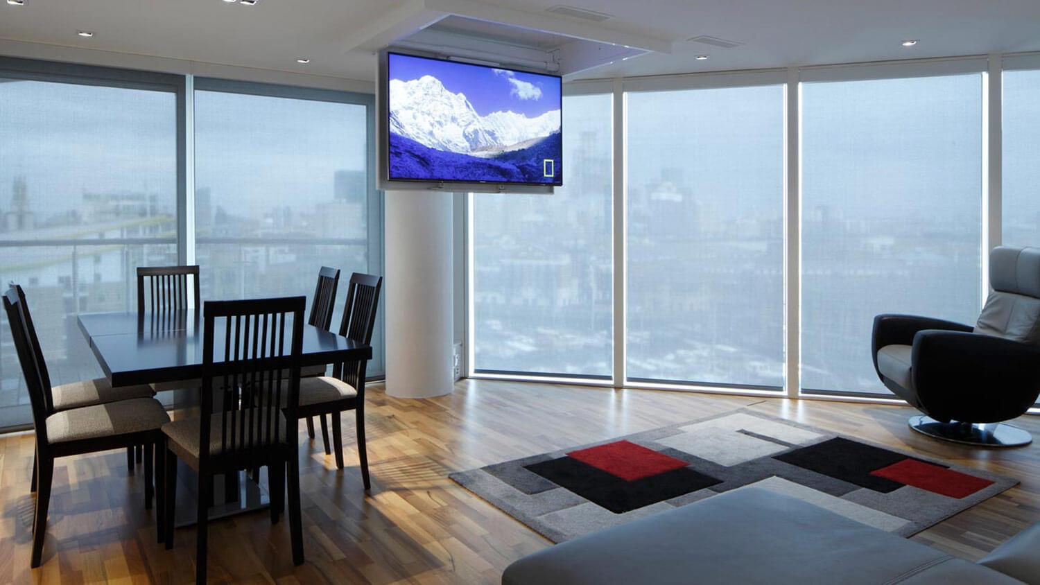 TV Dobradiça e Telescópio CHRT